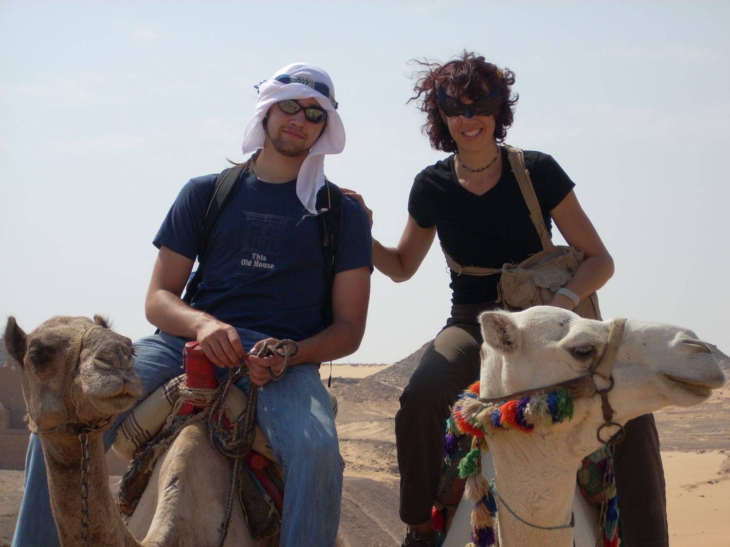 hol and chris on camels